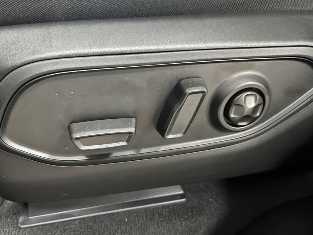 2025 Jeep Grand Cherokee GRAND CHEROKEE LAREDO X 4X2