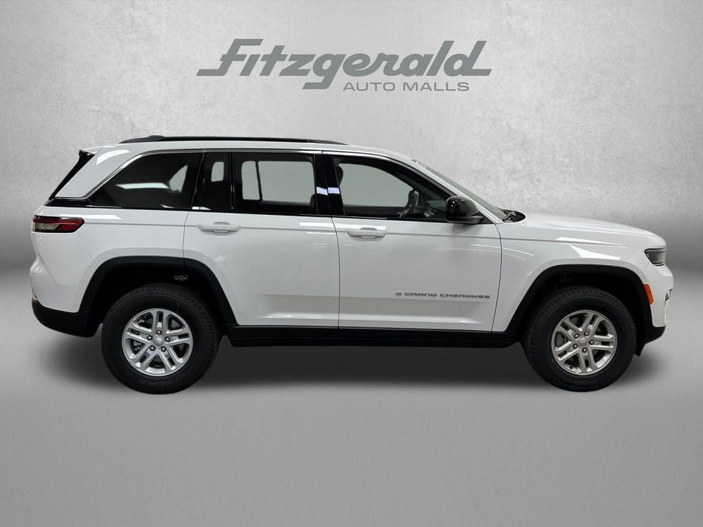 2025 Jeep Grand Cherokee GRAND CHEROKEE LAREDO 4X2