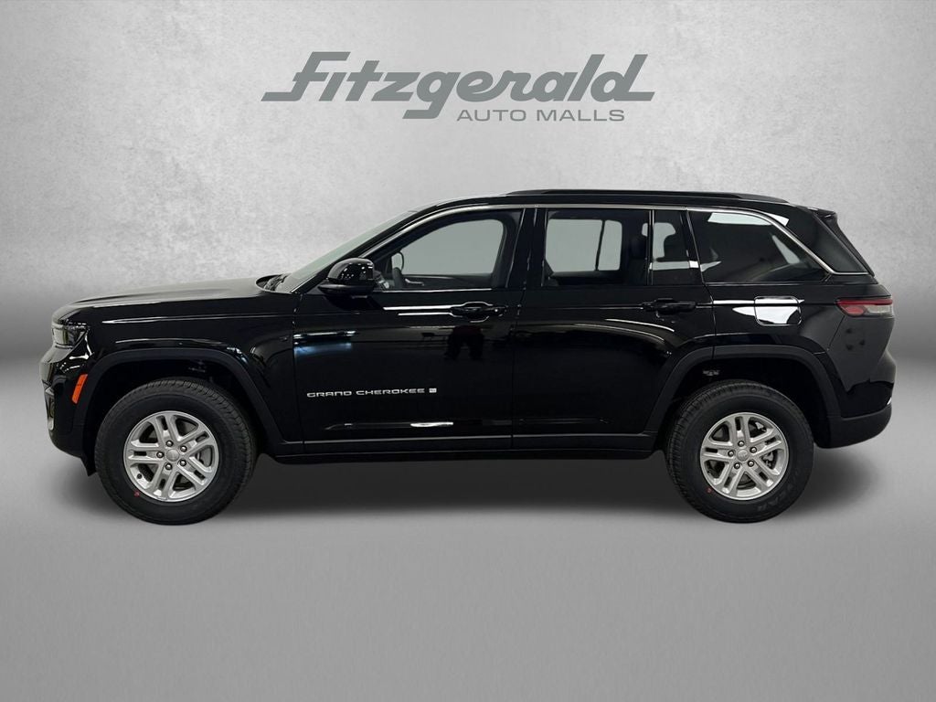 2025 Jeep Grand Cherokee GRAND CHEROKEE LAREDO 4X2