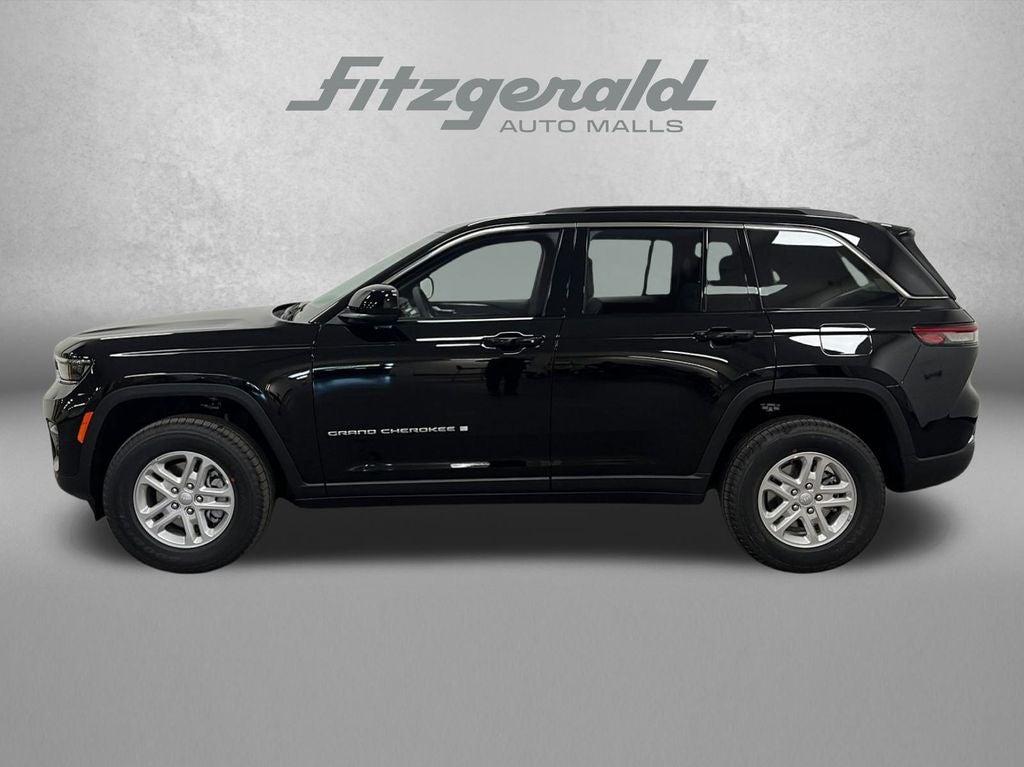 2025 Jeep Grand Cherokee GRAND CHEROKEE LAREDO 4X2