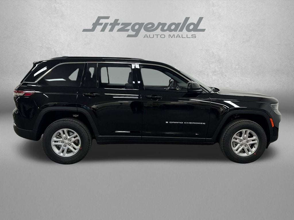 2025 Jeep Grand Cherokee GRAND CHEROKEE LAREDO 4X2
