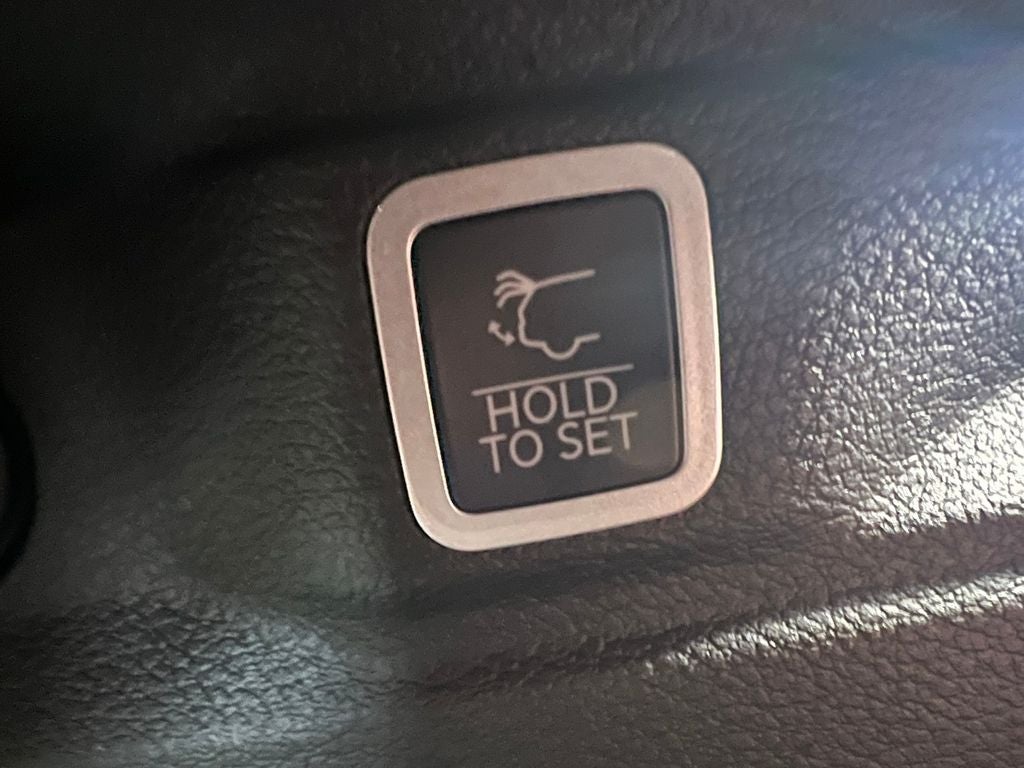 2025 Jeep Grand Cherokee GRAND CHEROKEE L LIMITED 4X2