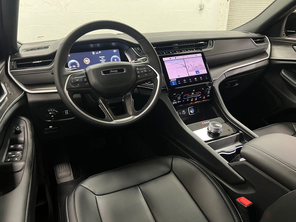 2025 Jeep Grand Cherokee GRAND CHEROKEE L LIMITED 4X2