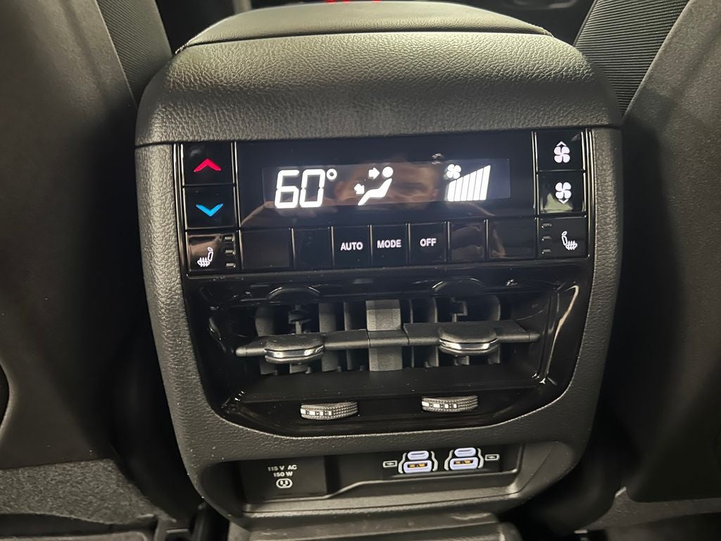 2025 Jeep Grand Cherokee GRAND CHEROKEE L LIMITED 4X2