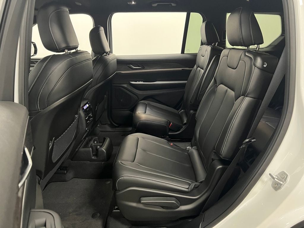 2025 Jeep Grand Cherokee GRAND CHEROKEE L LIMITED 4X2