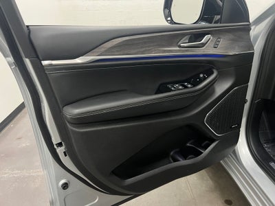 2023 Jeep Grand Cherokee L Overland 4x2