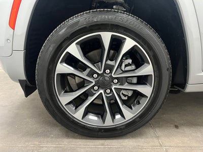 2023 Jeep Grand Cherokee L Overland 4x2
