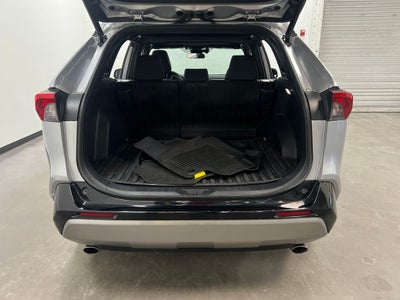 2022 Toyota RAV4 Hybrid SE