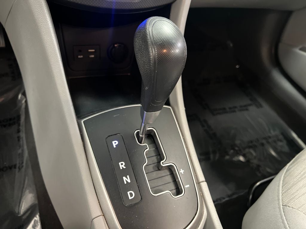 2017 Hyundai Accent Value Edition