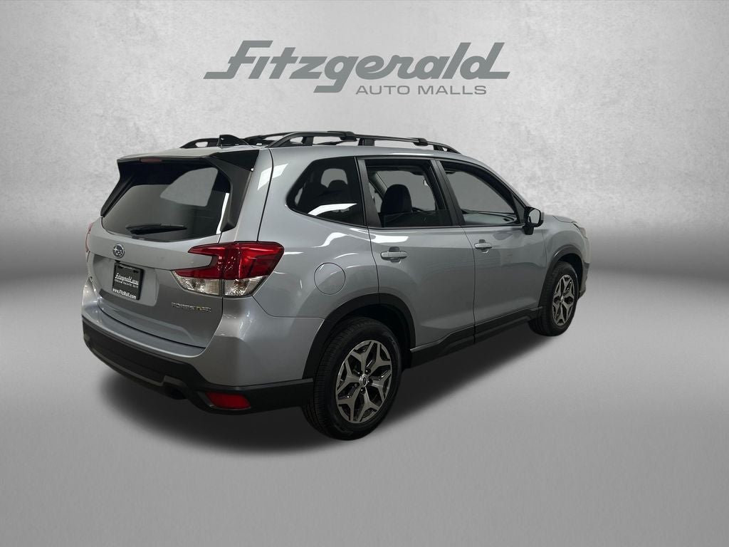 2024 Subaru Forester Premium