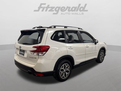 2024 Subaru Forester Premium