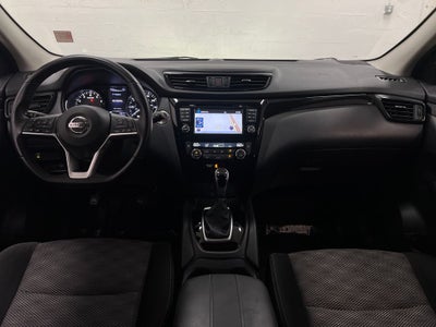 2017 Nissan Rogue Sport SV