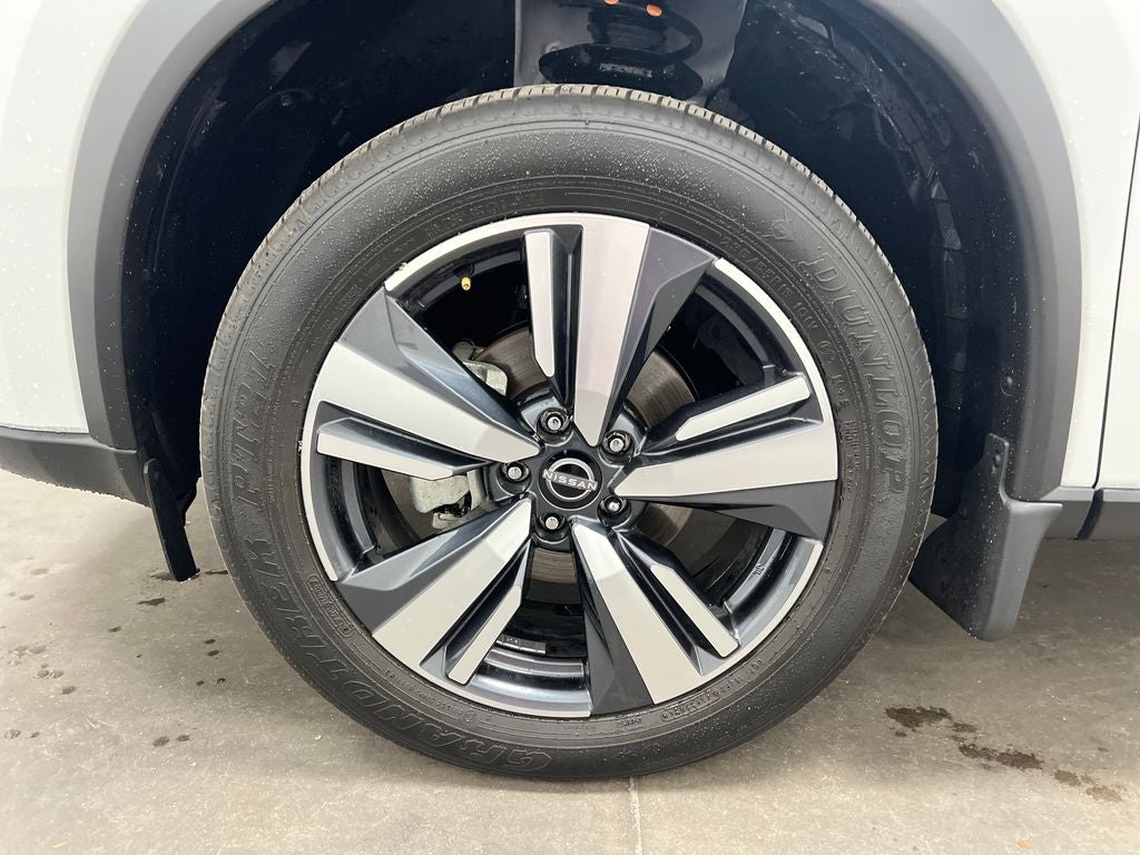 2025 Nissan Rogue SL